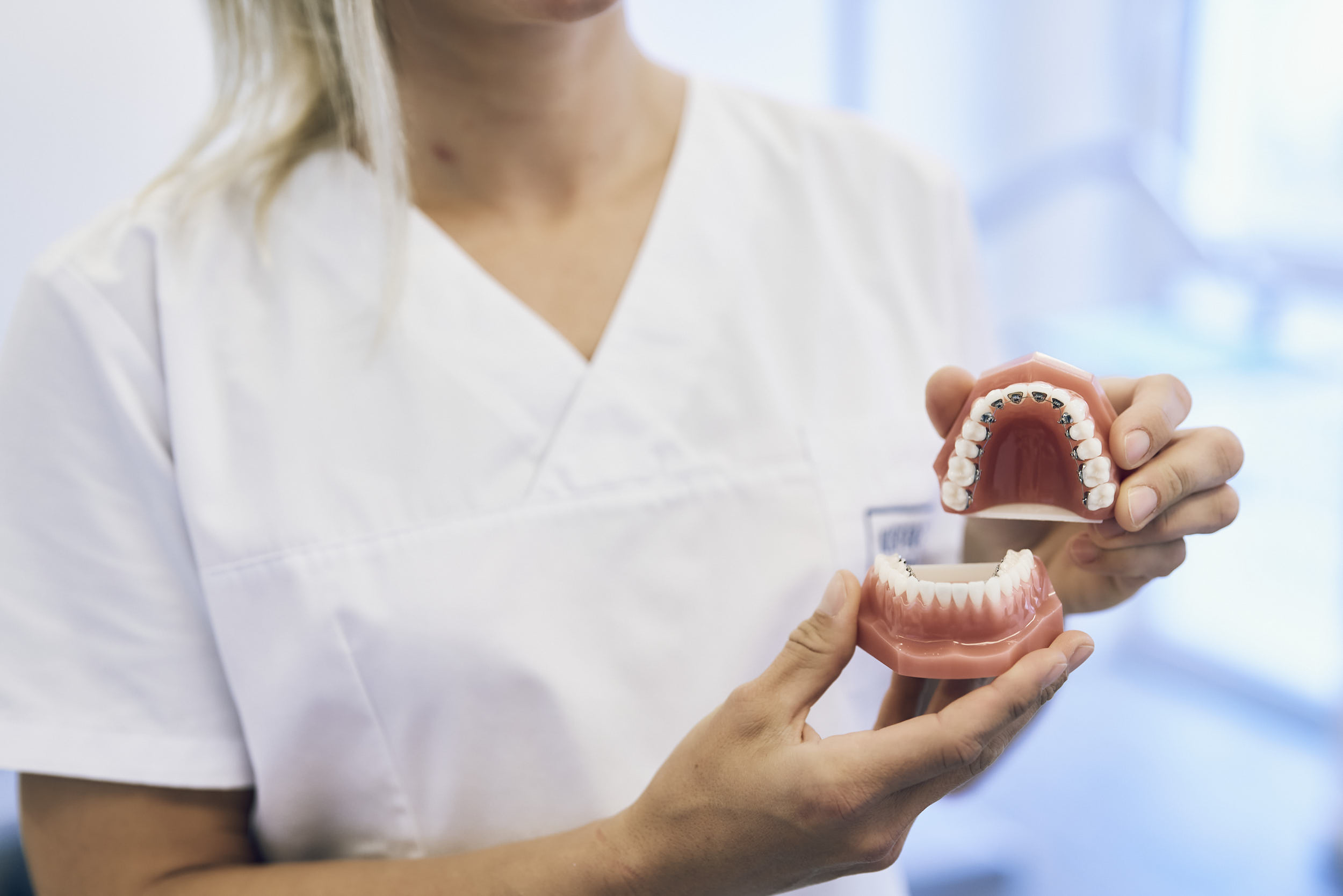 Ihre Praxis für Kieferorthopädie in Penzberg mit einem modernen Behandlungskonzept. Wir sind Ihre Experten für Kieferorthopädie bei Kindern, Jugendlichen & Erwachsenen.